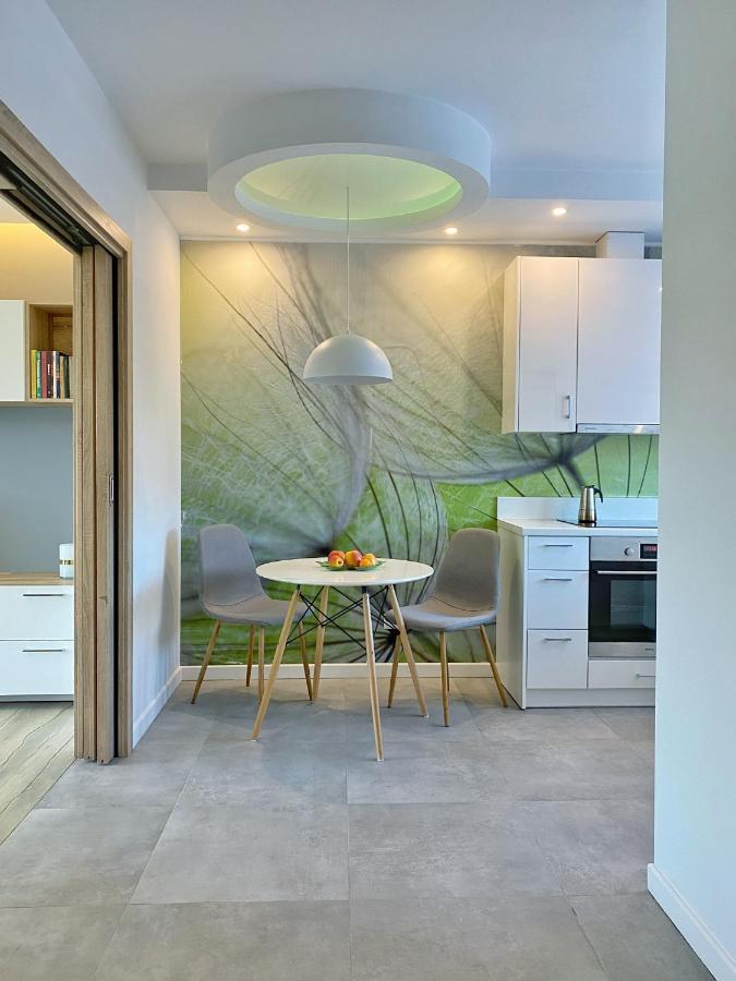 Capital Towers - Apartament Green Z Widokiem Na Rzeke Rzeszów Esterno foto