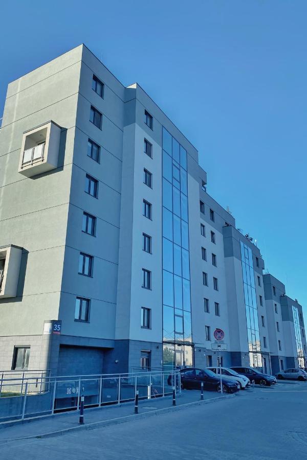 Capital Towers - Apartament Green Z Widokiem Na Rzeke Rzeszów Esterno foto