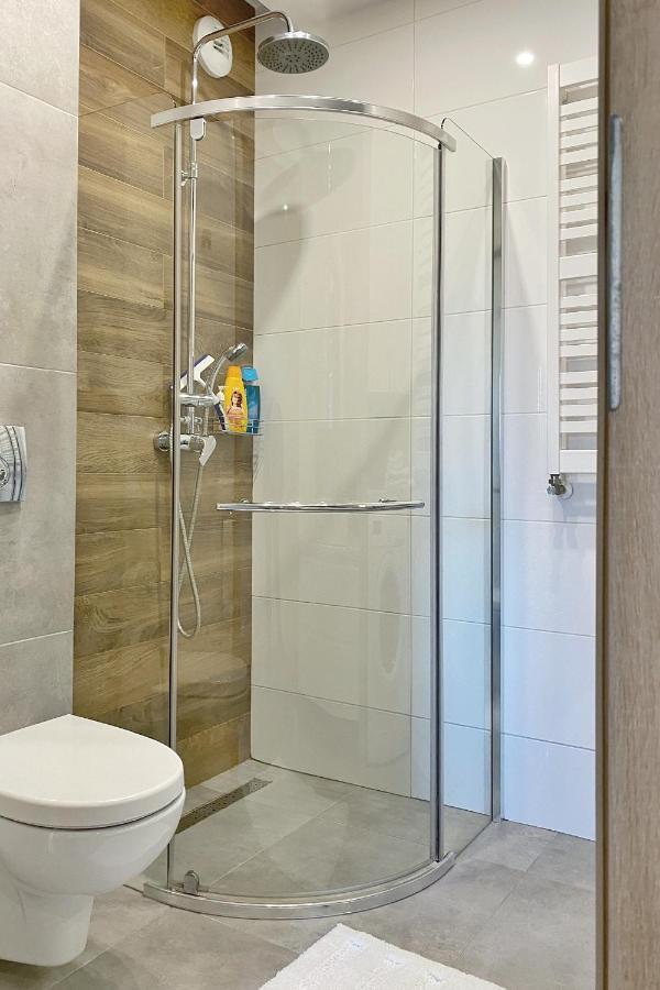 Capital Towers - Apartament Green Z Widokiem Na Rzeke Rzeszów Esterno foto
