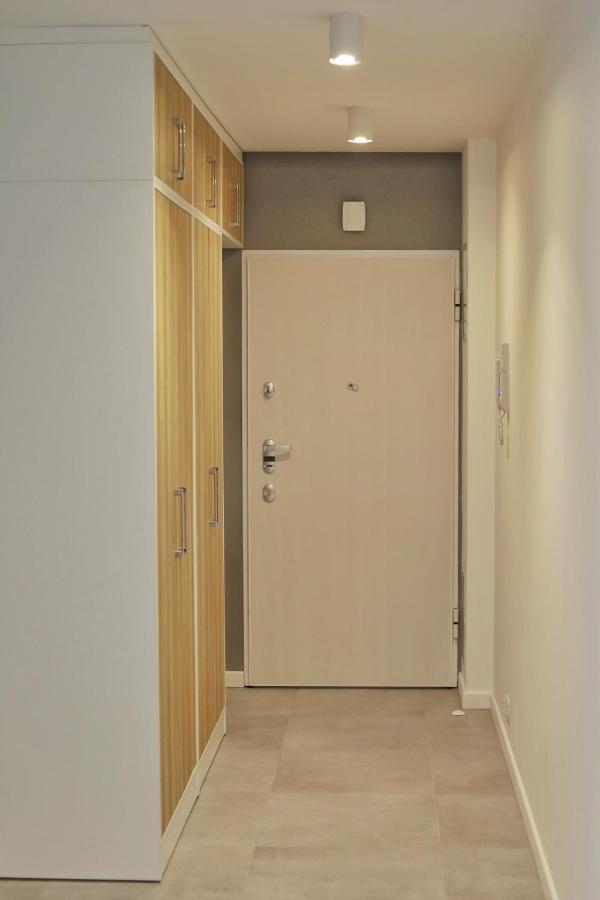 Capital Towers - Apartament Green Z Widokiem Na Rzeke Rzeszów Esterno foto