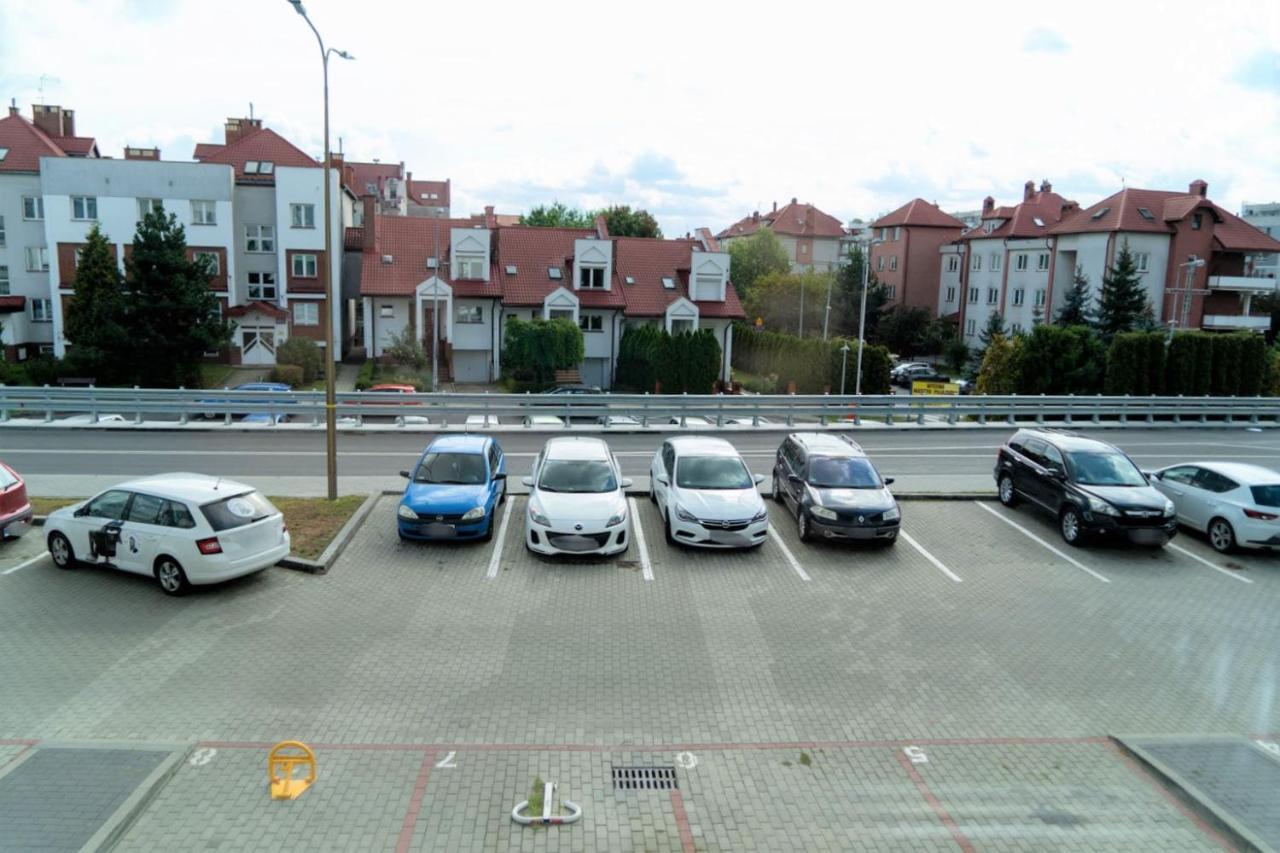 Capital Towers - Apartament Green Z Widokiem Na Rzeke Rzeszów Esterno foto